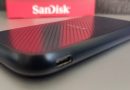 תמונה עם חיבור SandDisk Portable SSD