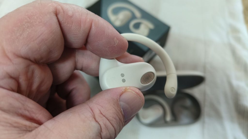 הקצה בלי האוזנייה של Earbuds S30 מבית 1MORE