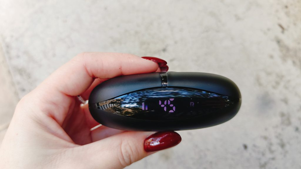 אחוז הטעינה של הסוללה הפנימית במארז של ThinkPlus XT80