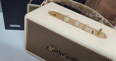 רמקול נייד קילבורן Kilburn III של מארשל (Marshall) במבט מקדימה