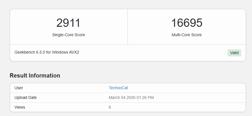 תוצאת הרצה של ה-Core Ultra X7 358H ב-Geekbench 6.50 כשהמחשב מחובר לחשמל
